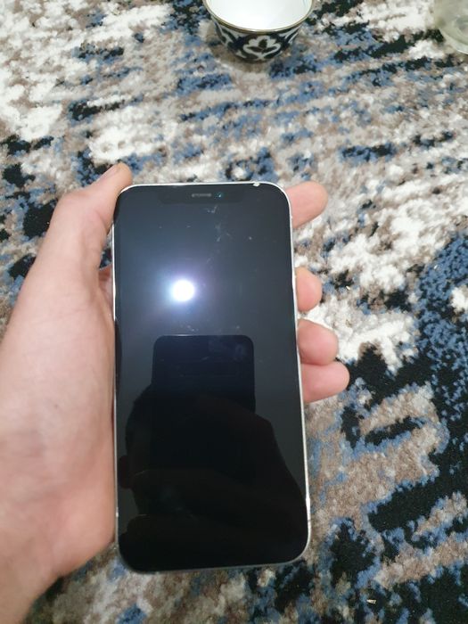 Iphone 12 pro sotiladi