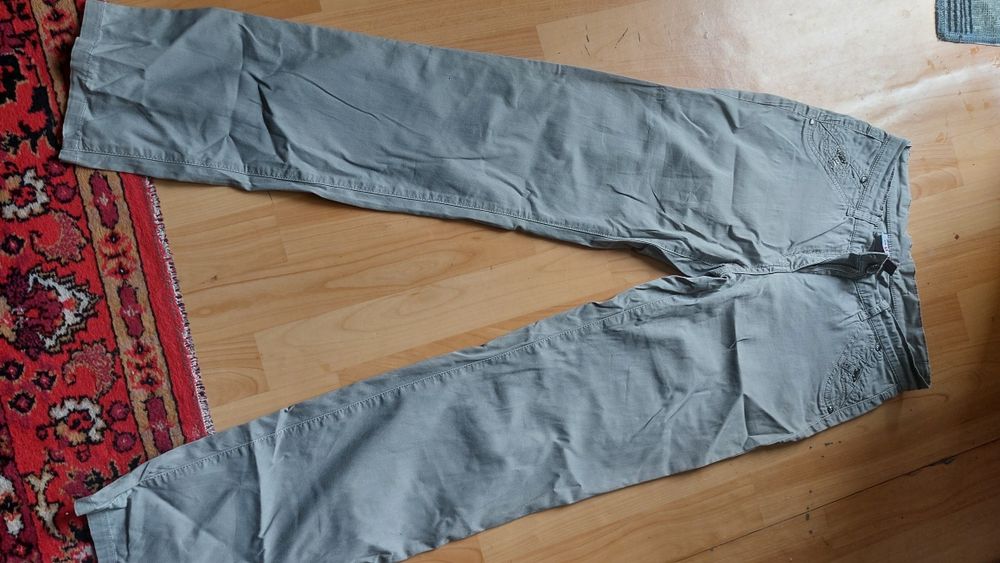 Продам капри и летние брюки