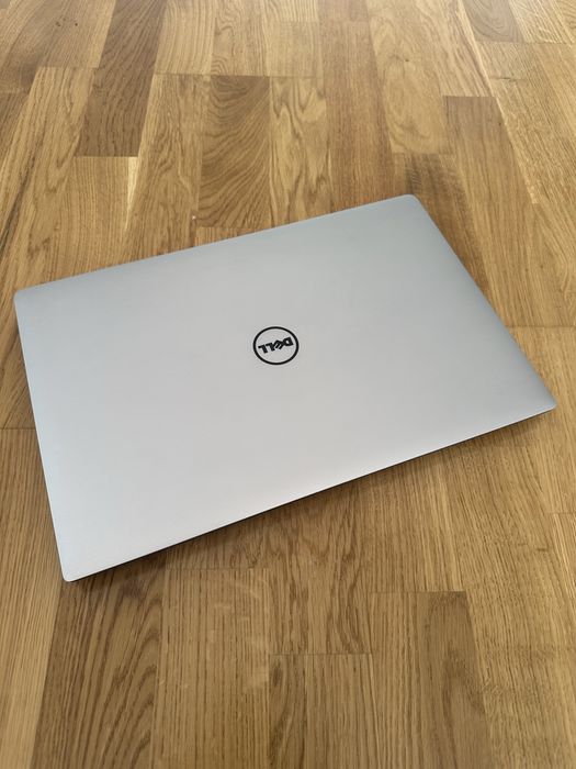 Laptop Dell XPS 15 - 9560