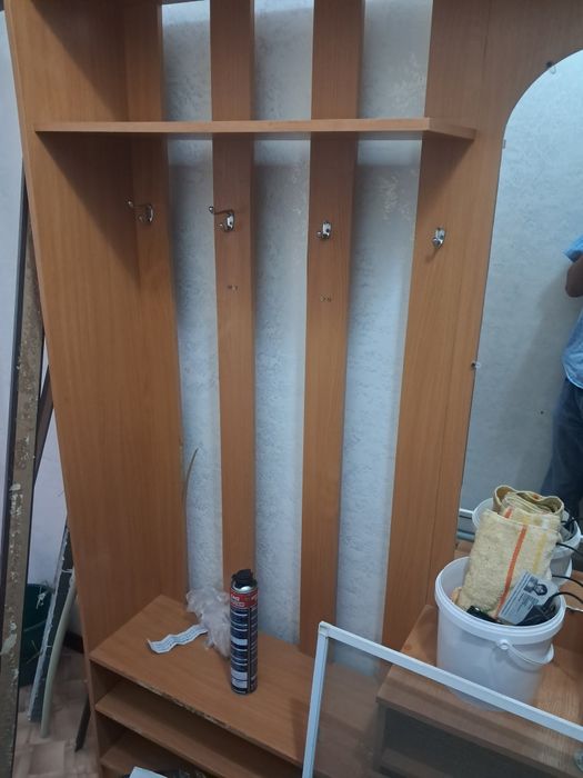 Продам прихожую мебель