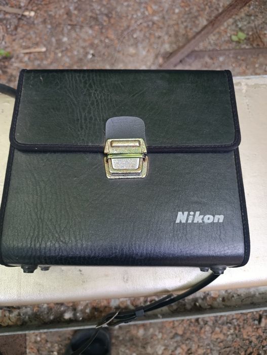 Бинокль Nikon из Японии