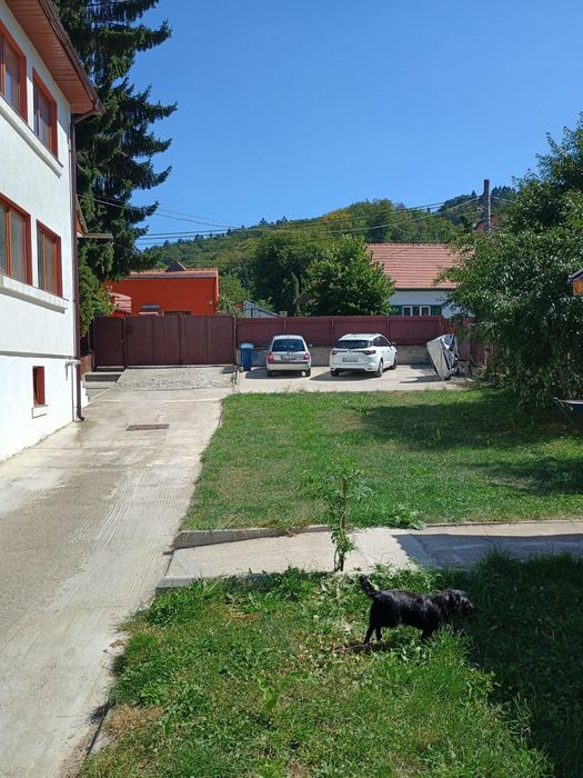 Inchiriez Apartamente 3 camere la vila termen lung minim 6 luni Rasnov ...
