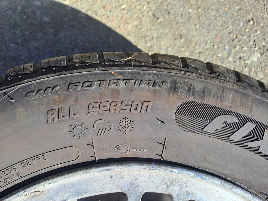 Алуминиеви джанти 13 " 4.100 с всесезонни гуми