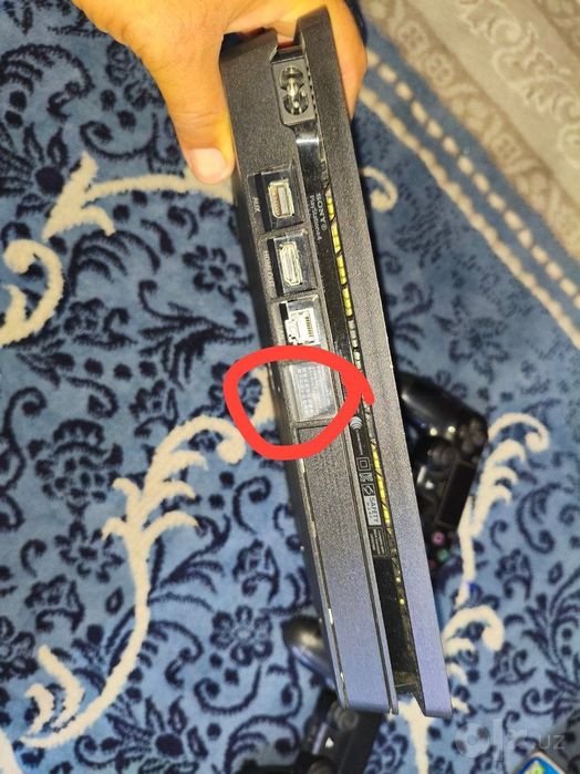PS4 SLIM Sotiladi