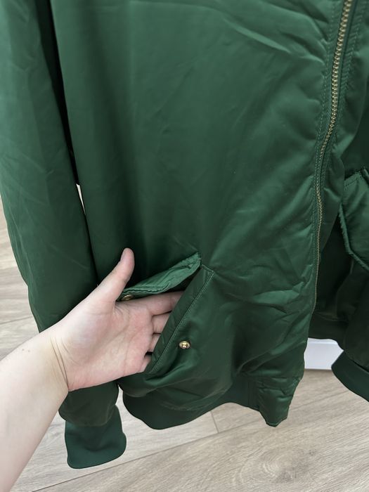 Бомбер куртка H&M