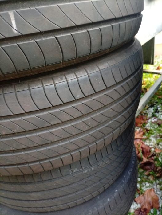 Vând cauciucuri iarna/vara