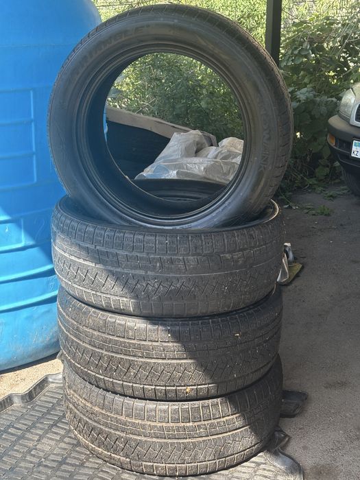 Зимние шины  r20