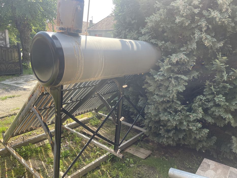 De vânzare încălzitor de apă marca Gobe.