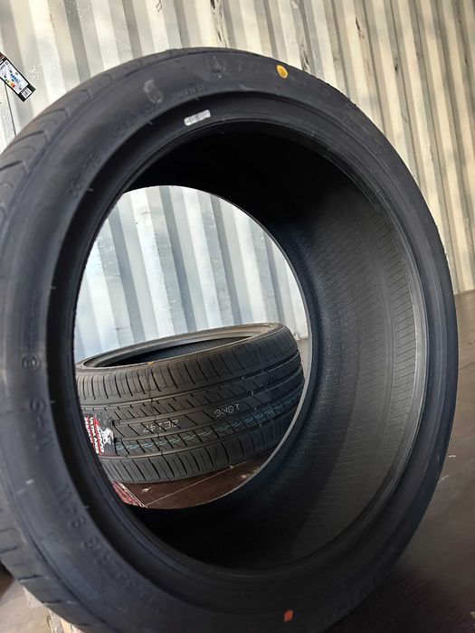 Летен спорт пакет ARIVO 225/40R18 255/35R18 НОВ DOT  2254018  2553518