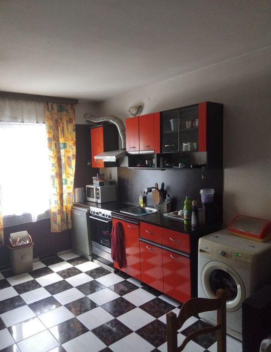Продава етаж в с.Бистрица
