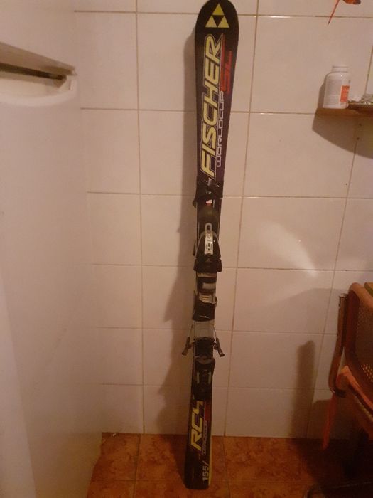 Schiuri în stare f bună, FISCHER,lungime 155 cm,