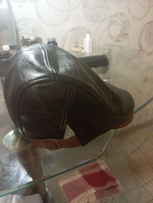 Продам кожаную кепку