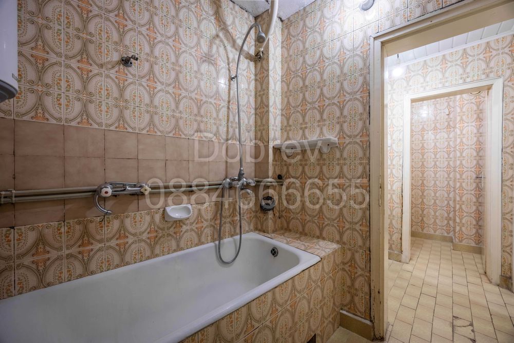 Продава се Многостаен апартамент в Варна, Левски - 140 кв.м за 1020 €/кв.м - Снимка #22