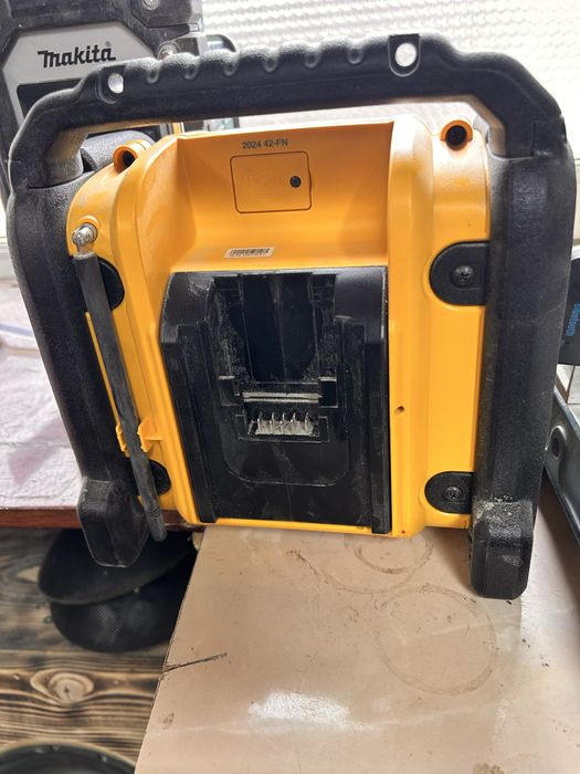 Radio santier dewalt