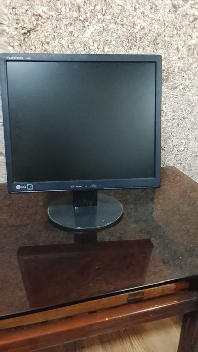 Монитор кичкина lg