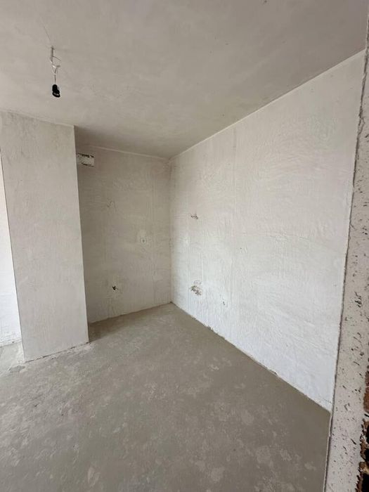 Продава се Двустаен апартамент в Бургас, Център - 60 кв.м за 1088 €/кв.м - Снимка #1