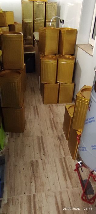 Продавам биологичен пчелен мед