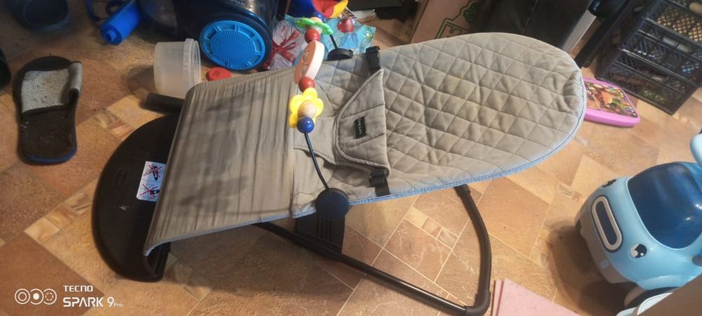 Шезлонг для новорожденных