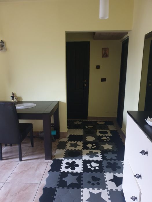 De  vânzare apartament cu 2 camere, cartier Tudor