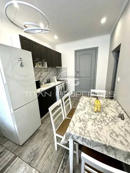 Продава се Едностаен апартамент в Пловдив, Център - 33 кв.м за 2273 €/кв.м - Снимка #3