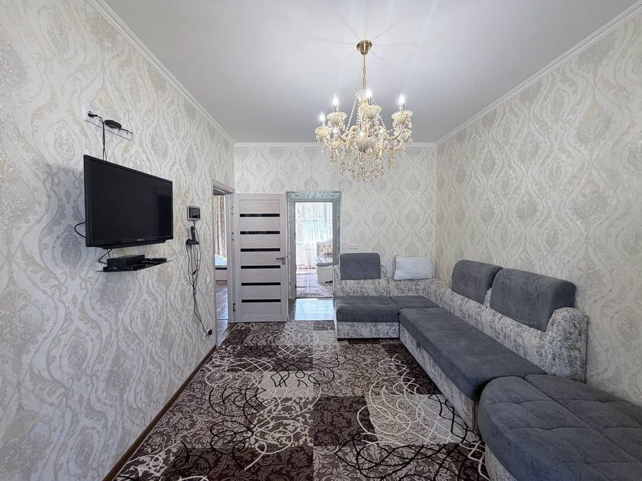 Продам чиланзар 7.  Трёх комнатная