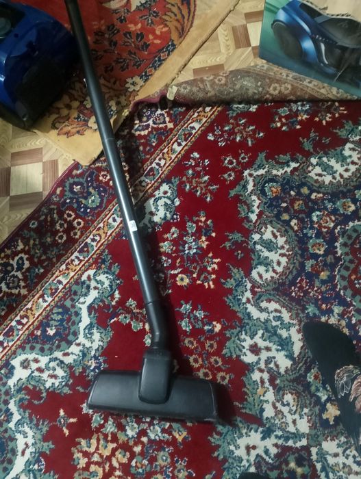 Пылесос б/у  хорошим состояний