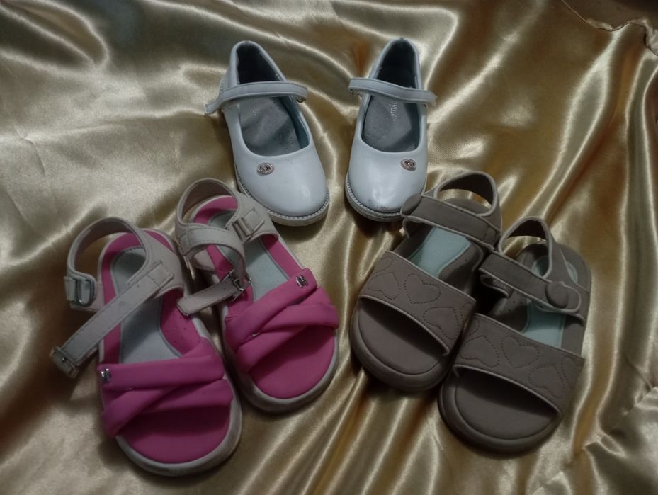 Обувы для мальчиков и девочек