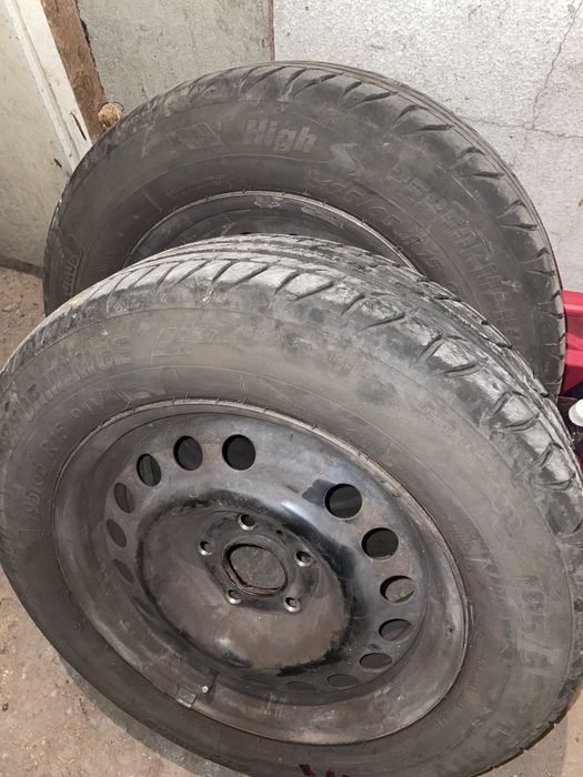 Гуми с джанти 195/65/15. 91V