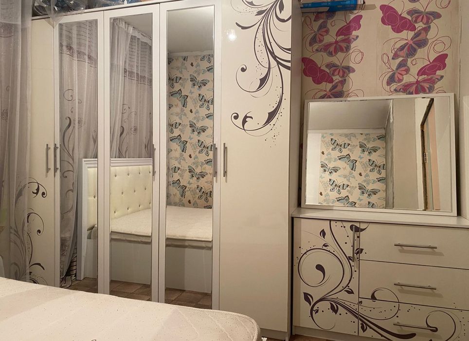 Спальный гарнитур