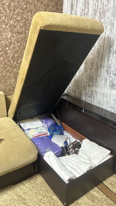 Диван    угловой