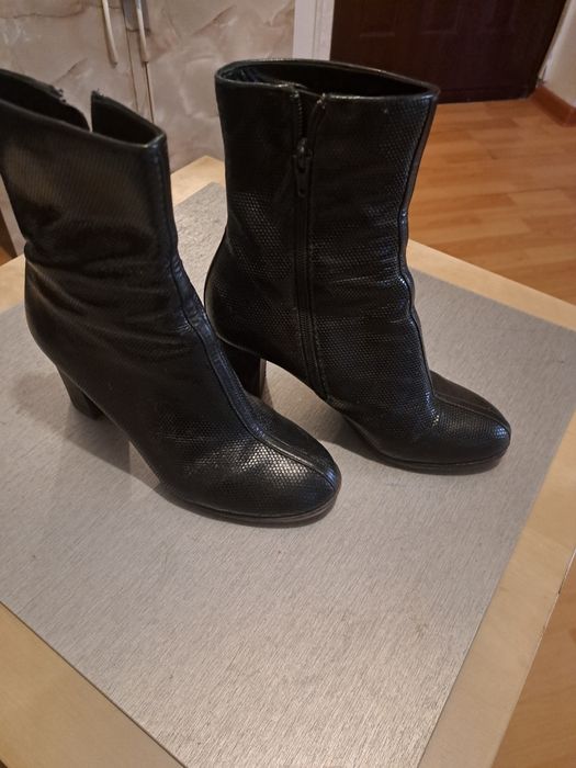 Vand botine dama,din piele