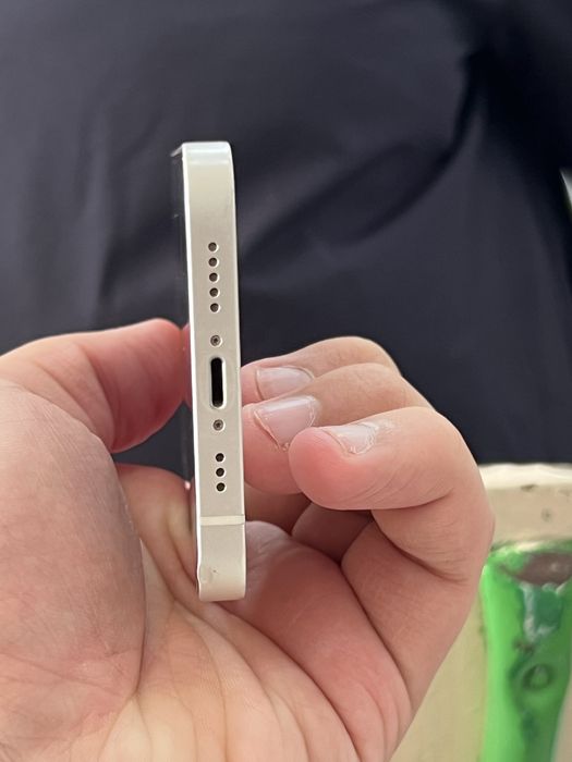 Iphone 12 на 128 гб в отличном состоянии.