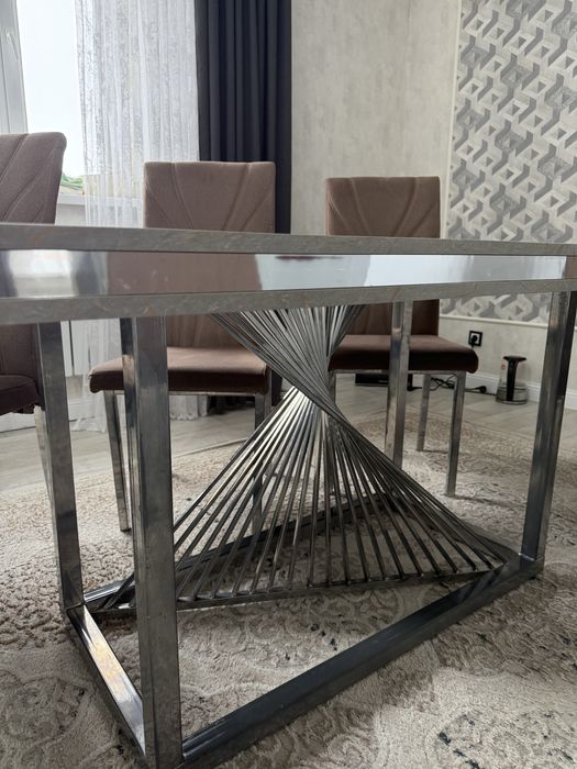 Продам стол со стульями