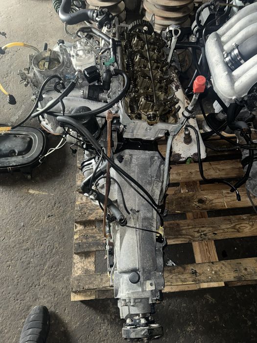 Матор Мерседес М102 2.3 2 цепной