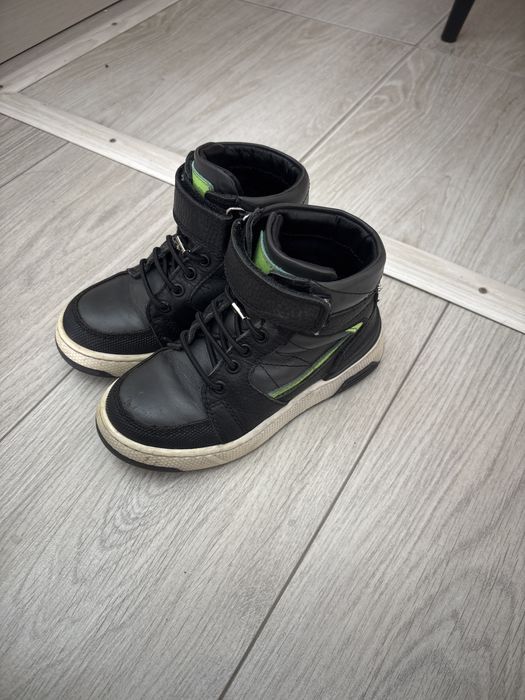 Продам детский обувь б/у