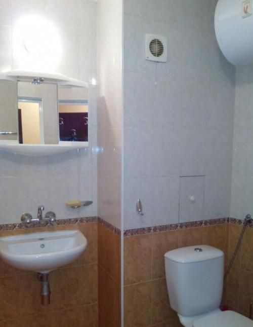 Дава се под наем Двустаен апартамент в Бургас, Лазур - 52 кв.м за 408 € - Снимка #6