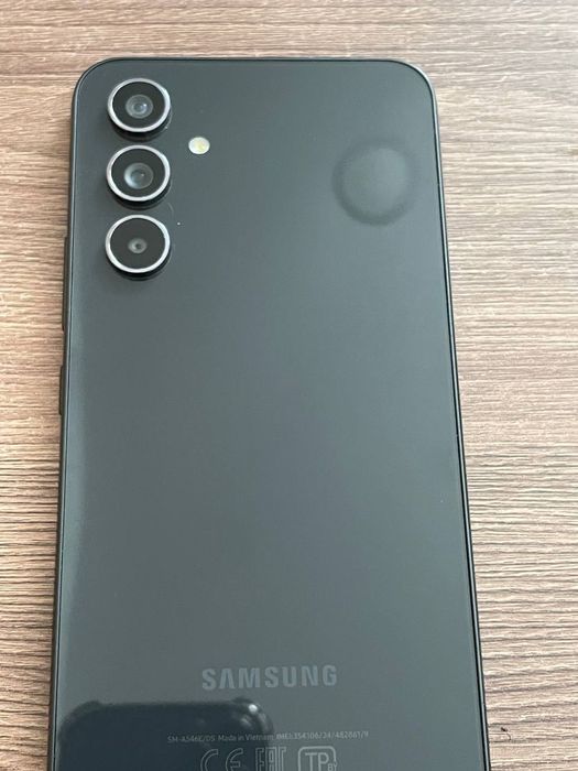 Samsung a54 8/256  обмен на Iphone