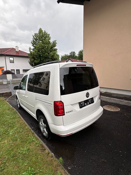 VW Caddy . 4Motion 2017