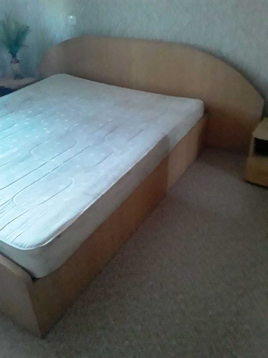 Продам кровать двуспальную  200* 160