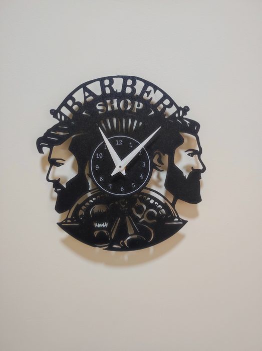 Часовник за стена