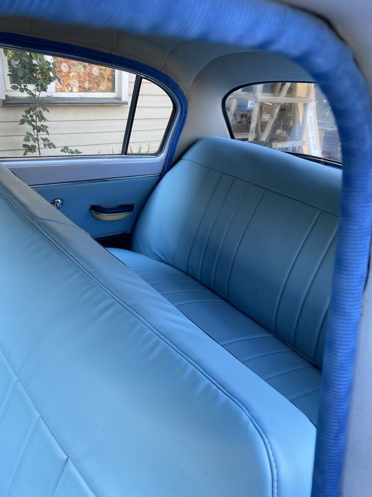 Ретро автомобиль