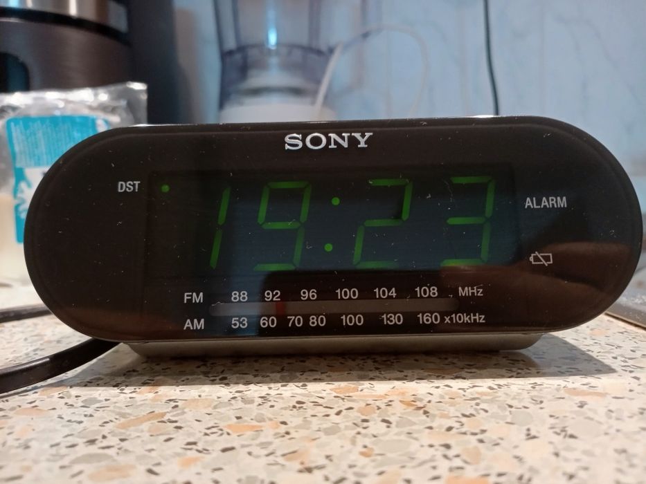 Radio ceas Sony s
