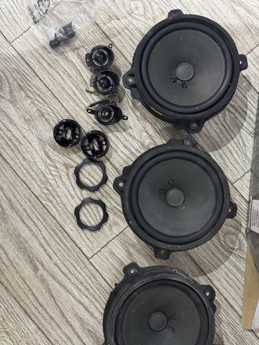 Captiva 4 Magnitofon Kolonka