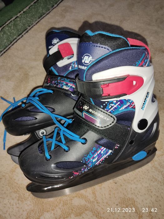 Продам коньки детские