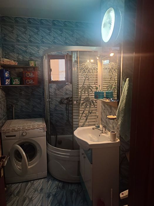 Închiriez apartament 2 camere