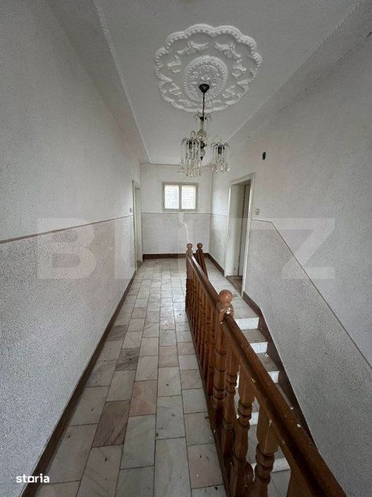 Casa – Mediesu Aurit, Aproape de Cetate