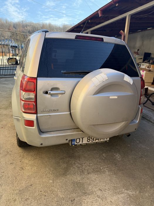 Vand sau schimb Suzuki grand vitara