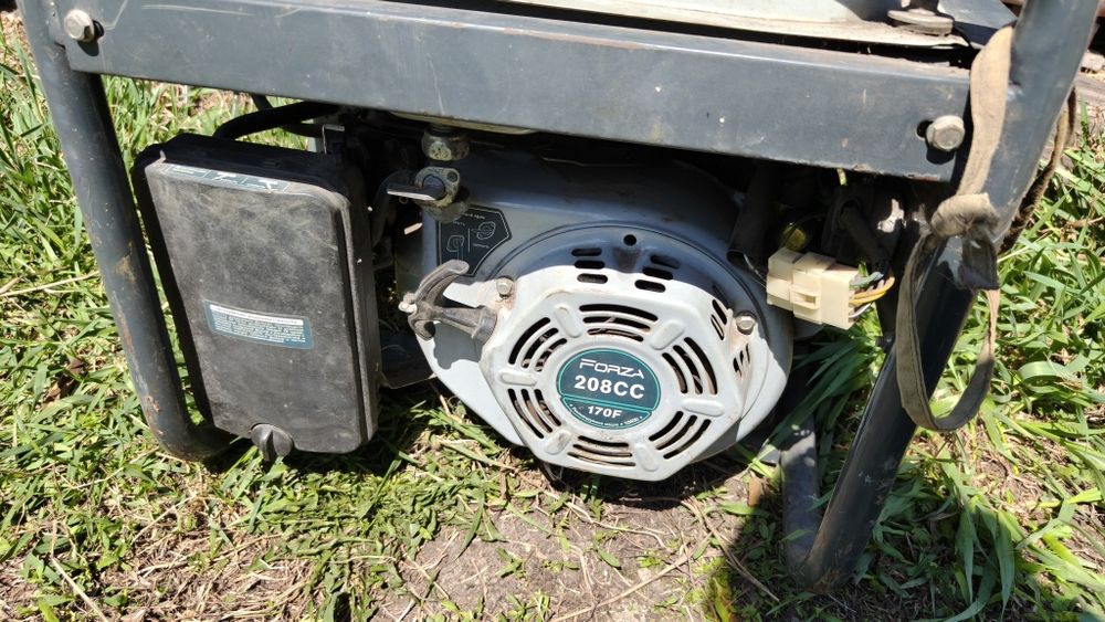 Бензиновый генератор