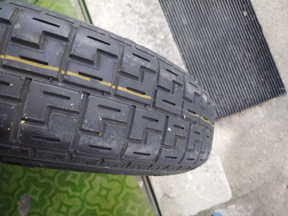 Гума патерица за Форд