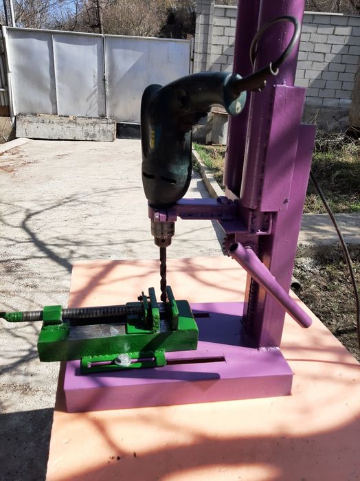 Продам стойку для ручной дрели